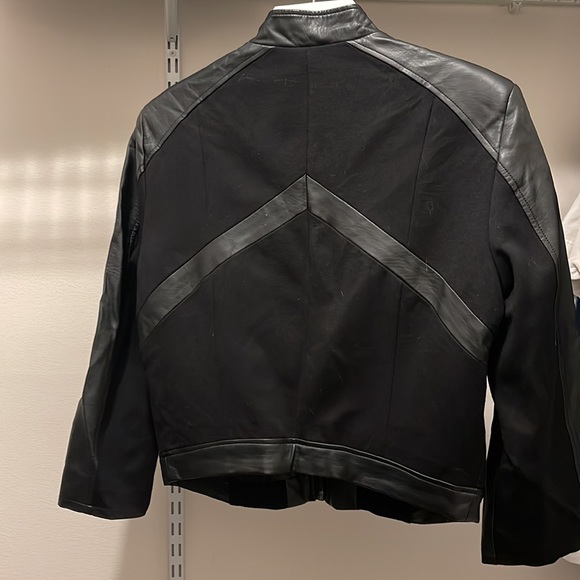 Black Jacket - Picture 4 of 4